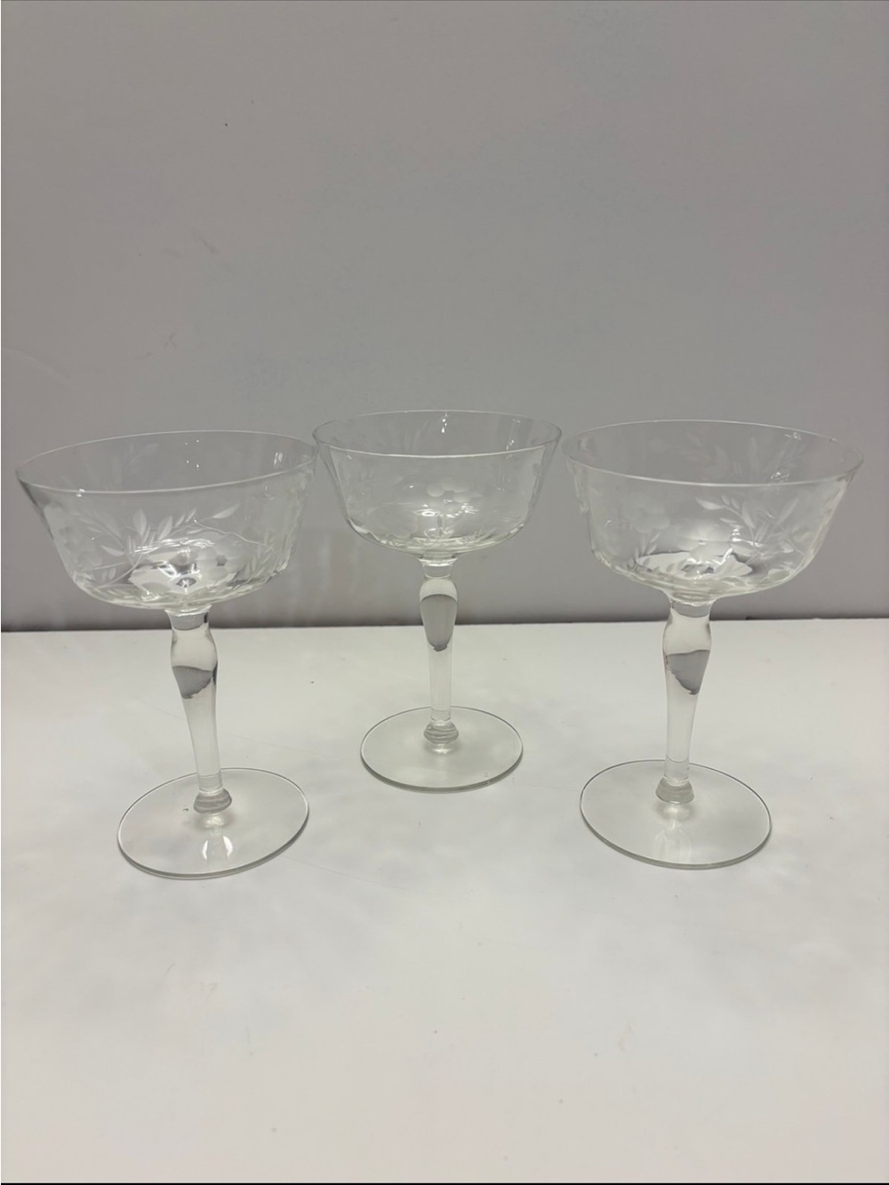 Set of 3 frosted flower design champagne coupe glasses